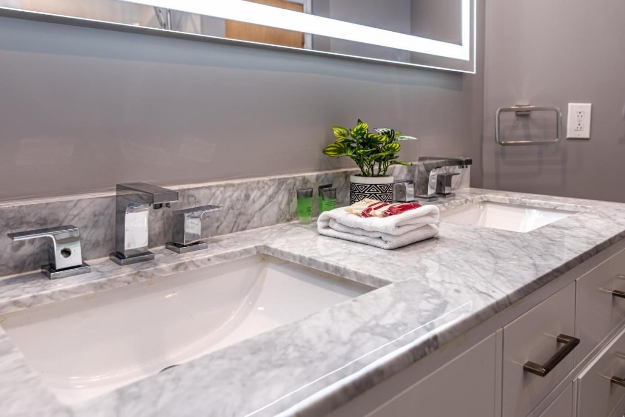 Family Friendly 3-Bedroom Beauty In Le Plateau By Denstays Montreal Ngoại thất bức ảnh